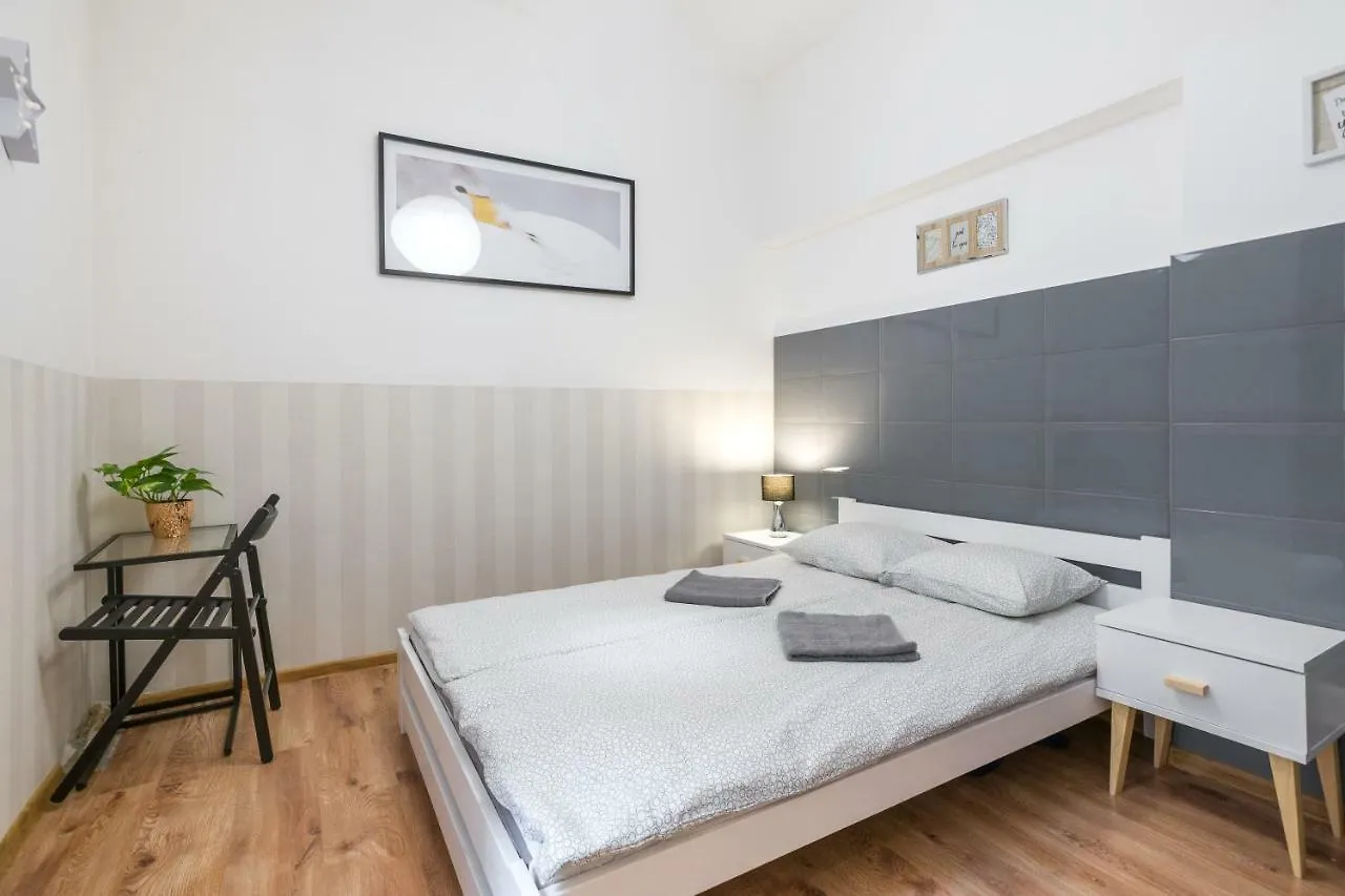 Xxl Apartment Old Town 24 H - Check In, Wi-Fi Krakow Poland